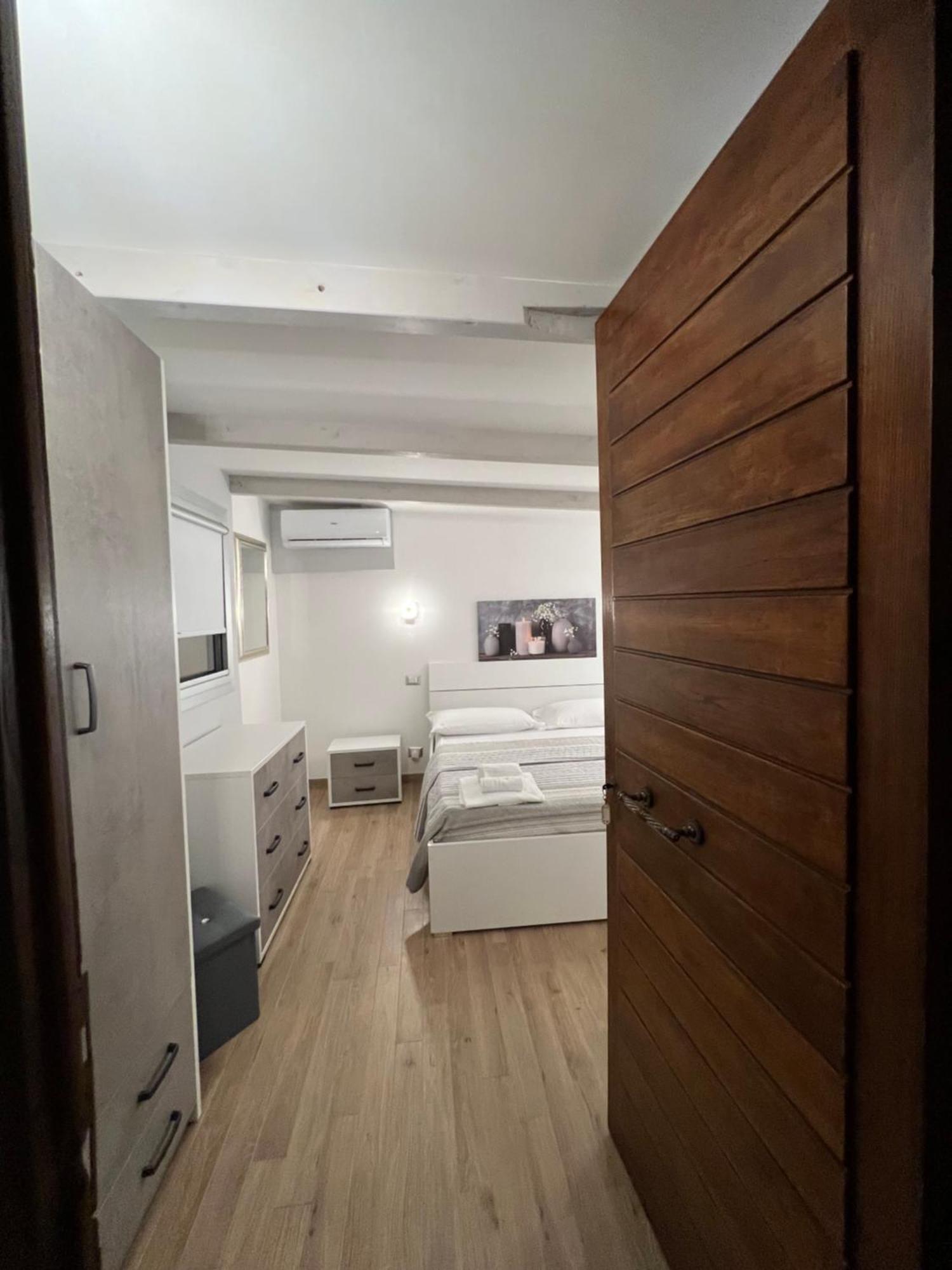 Villa Paonessa Lido Di Fondi Ruang foto